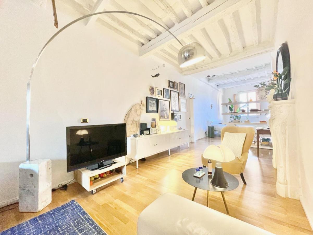La Casa Del Pesce - Within The Historical Walls Of לוקה מראה חיצוני תמונה